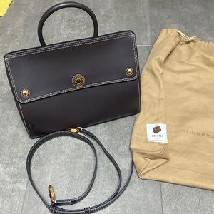 Authentic BNWT Limited Collection Burberry Elizabeth SM Satchel Bag!!!